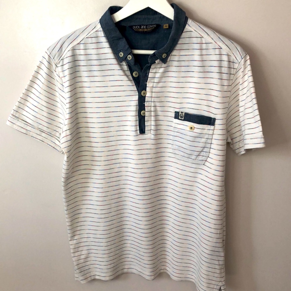 DUCK AND COVER YOUNG MAN POLO IN SIZE M